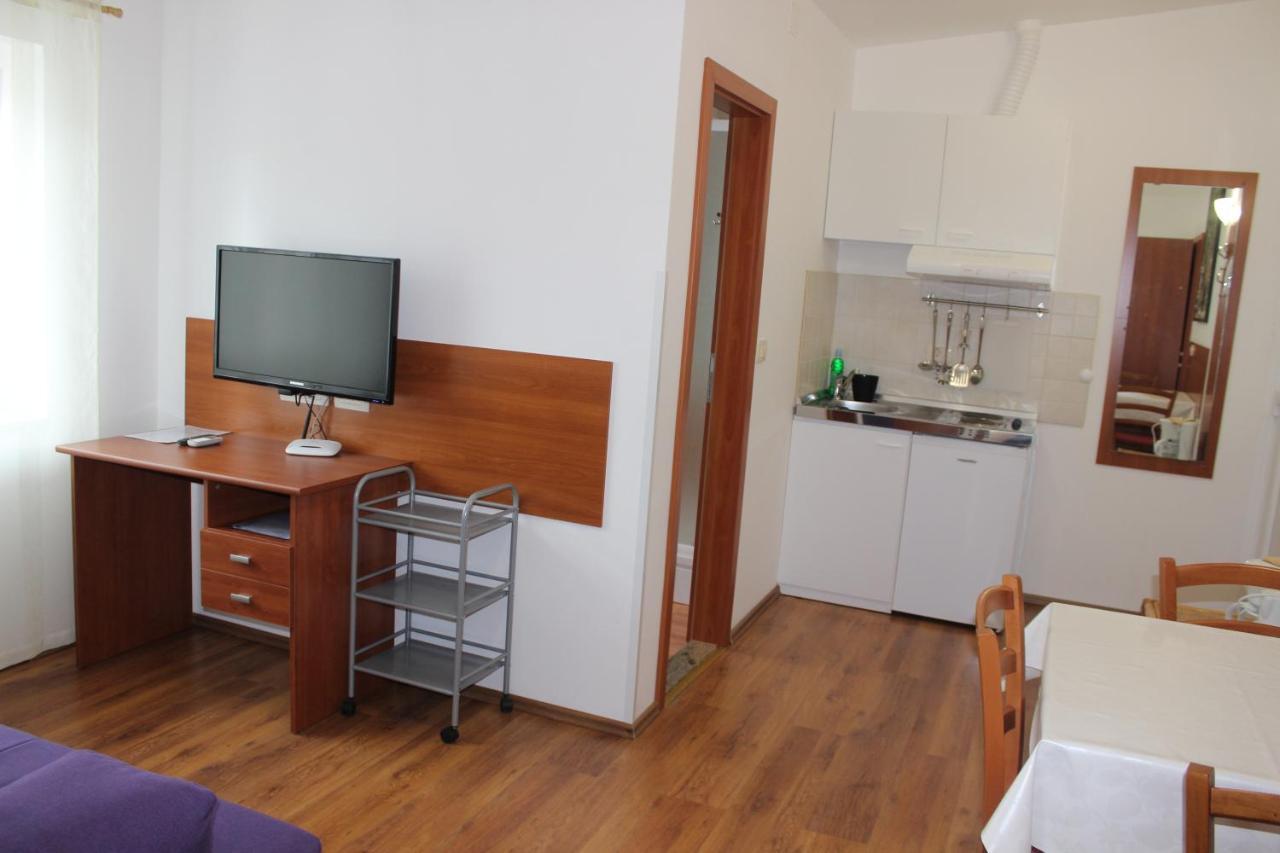 Apartments And Rooms Liburnija Опатія Екстер'єр фото