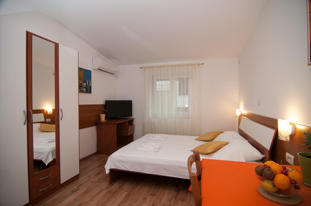 Apartments And Rooms Liburnija Опатія Екстер'єр фото